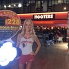 HOOTERS TAIPEI 美式餐庁