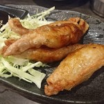 鶏にはちや - 鶏皮ギョーザ　380円