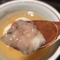 花見小路 - 白身魚の下にはおこわが入っています♪