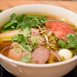 ベトナムダイニング ハノイのホイさん２（ハイ） - 豚角煮とトマトのフォーセット＠税込1,100円