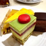 ホテルニューオータニ - エルメのケーキたち
