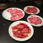 焼肉 一升びん - 