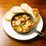 Ajillo (shrimp, tomato, and mushroom)