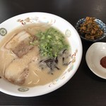 Ramen Isshin - ラーメン＝５８０円
      激辛＝１００円