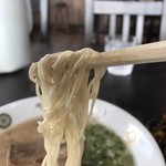 ラーメン 一晋 - 麺は こんなん