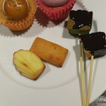 THE NEW YORK BAYSIDE KITCHEN - カップケーキ、フィナンシェ、マドレーヌ、チョコレートファウンテン