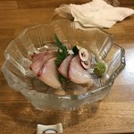 居酒屋山さん - カンパチ刺し