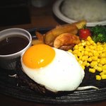 フレッシュハンバーグ200g+目玉のせです。