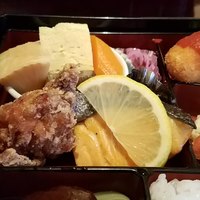 赤坂 津つ井 総本店 - 唐揚げ、焼魚、煮物