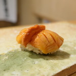 東麻布 天本 - 赤貝