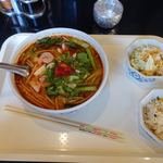 イム アロイ - トムヤムクンラーメン　ビーフン麺　850円