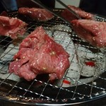 炭火焼肉 勇 - 