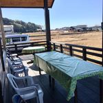 いきいき - テラス席。今は喫煙場所になっていますが、夏はこちらで食べるのもいいでしょうね。