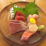 Sakanaya Uohide - 魚屋のお刺身 特五種盛り