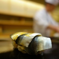 日本橋蛎殻町 すぎた - 新子(三枚付け)