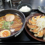 五味八珍 - ラーメンと餃子のセット