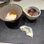 NOUVE - 炙りサバともってのほか菊のお浸し ごま豆腐とウニ醤 鮭の頭の部分の酢の物