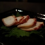 DEN - タコの燻製