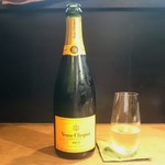 中国菜 火ノ鳥 - Veuve Clicquot Yellow Label Brut(仏)