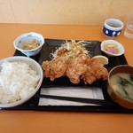 Gohanya Aisai - 鶏のから揚げ定食