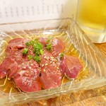 空と海居酒屋店 - 2017年11月　生レバー【560円】鶏もそのうち提供禁止になるのかな～