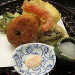 ふな田 - 揚げ物　手前は海老入り飛竜頭