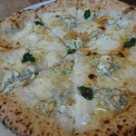 akamichi pizza - 