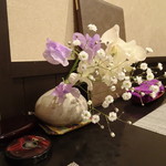 禅紫 - 卓上の花