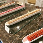 ホテルニューオータニ - マカロン4種(フランボワーズピスターシュ･ローズ･アールグレイ･クロエ)