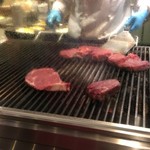 いきなりステーキ - お肉の重さ、焼き方を聞いてから焼いてもらいます
