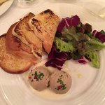 ペルケノー - 鴨とフォアグラのパテ　リンゴソース　ブリオッシュ添え