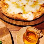 メロー カフェ - クアトロフォルマッジ 1260円