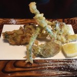 蕎麦懐石 さくら荘 - 牡蠣の天ぷらです。これは美味しい！