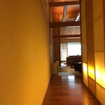 皆美館 - 部屋の天井　高けー