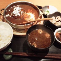 錦輝茶寮 - 自家製ハンバーグ８００円（税込）