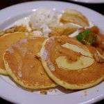 ジェイエス　パンケーキカフェ - アップルシナモン（８８０円）