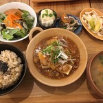 玄米カフェ 実身美 心斎橋店 - 日替り定食1200円+tax