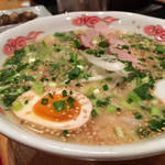 炭火焼き・焼鳥 佐藤 - 豚骨味噌極太麺