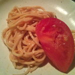 ぶあいそ - 【2011年03月】博多ラーメンサラダの取り分け。