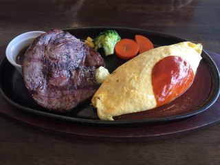 Warajitei - ステーキとオムライス