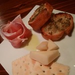 EST！EST！！EST！！！ - 総菜盛合せ３種　580円