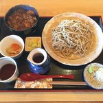 Sobadokoro Hatami - とろとろ牛すじカレーセット（1200円）