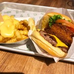 SHAKE SHACK - 