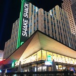 SHAKE SHACK - 