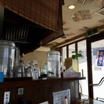 豚のらーめん 弐番手 - 店内 (カウンター席)