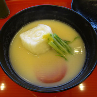京都和久傳 - 2018年1月　蘇芳　6,000円　白味噌椀（丸大根、京人参、餅）
