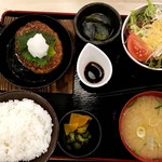 屋台居酒屋 大阪 満マル - ハンバーグステーキ定食