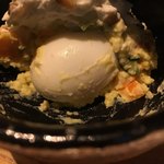 炭と地酒とたしなみワイン Kai本店 醸す - 半熟ゆで卵が丸々一個入っていますよ