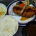 まこと本舗＆インド亭 - トンカツと彩り野菜定食