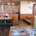 山田うどん食堂 - お店 内観